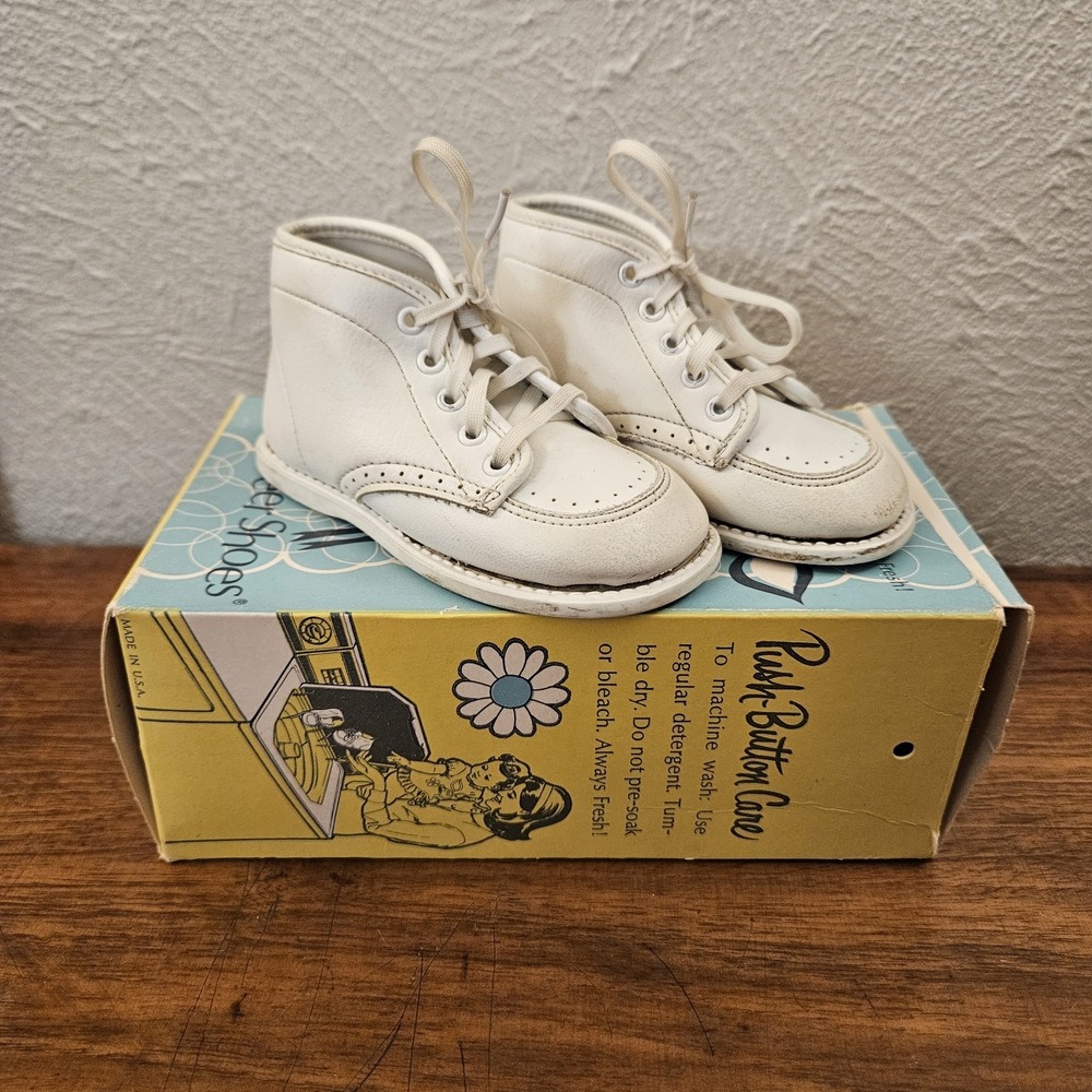 Vintage Doveen Wash & Wear Baby Deer Shoes Size 3 In‎ Original Box Early Walkers
